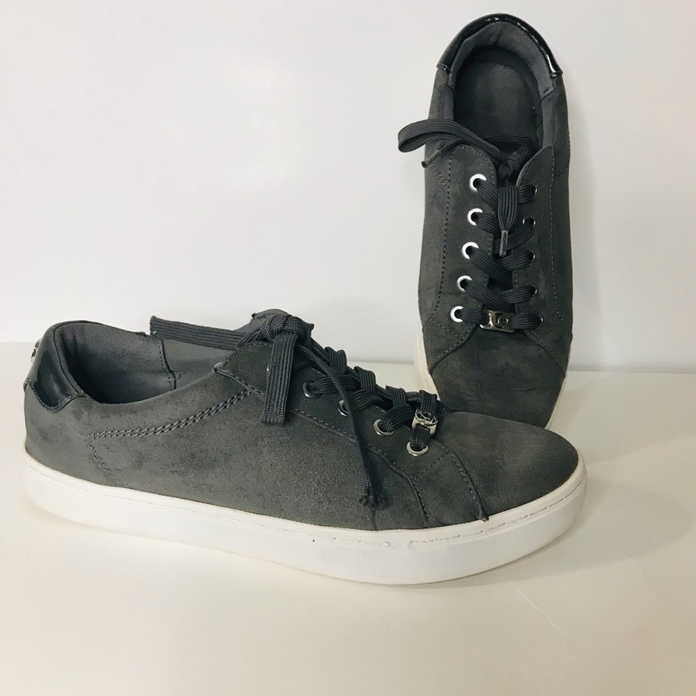 Liz Claiborne Women’s Sneakers